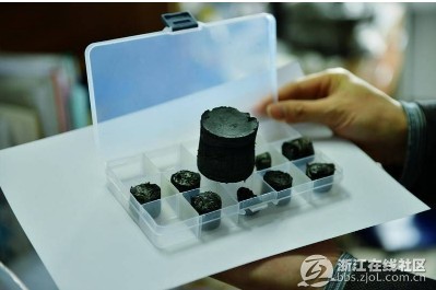 浙大突破性成果 新型石墨烯膜材料引领柔性导热革命